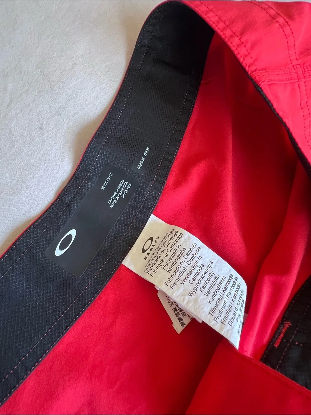 Oakley men’s boardshorts